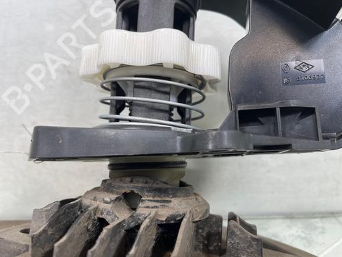support-renault-clio-iii-grandtour-kr01_-2007-34627480 main image