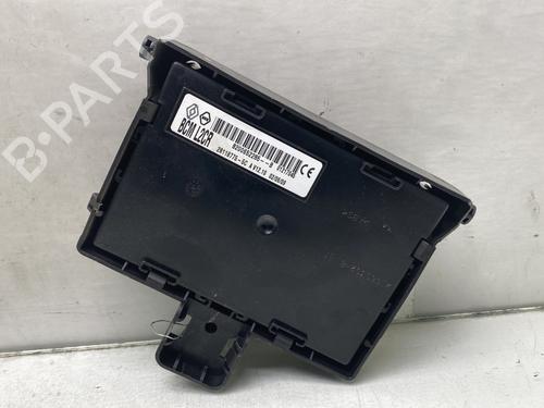 Used Fuse box Fuse box RENAULT CLIO III Grandtour (KR0/1_) 1.5 dCi (KR0G) (68 hp) 21822360 21822360