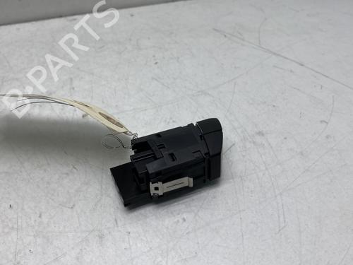 Used Warning switch Warning switch BMW 2 Active Tourer (F45) 225 xe Plug-in-Hybrid (224 hp) 26598041 26598041