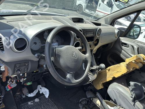 Steering column stalk PEUGEOT PARTNER Box Body/MPV 1.6 BlueHDi 100 | BP28704981I23 