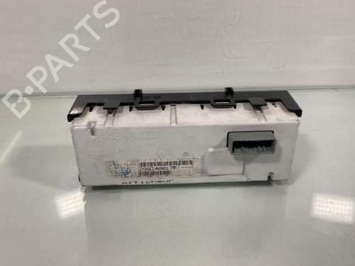 Used Display monitor Display monitor RENAULT CLIO III (BR0/1, CR0/1) 1.5 dCi (C/BR0G, C/BR1G) (68 hp) 19985684 19985684