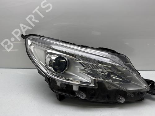 Højre forlygte PEUGEOT 2008 I (CU_) 1.2 VTi (82 hp) 30777945
