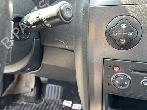 Front left door window RENAULT MEGANE II (BM0/1_, CM0/1_) 1.5 dCi (BM02, BM13, BM2A, CM02, CM13) | BP32389335C18