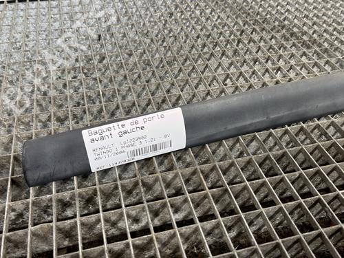 Door moulding trim RENAULT TWINGO I (C06_) 1.2 (C066, C068) | BP30181095C150