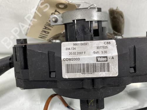 Steering column stalk PEUGEOT 407 (6D_) 2.0 HDi 135 (6DRHRH, 6DRHRE, 6DRHRG, 6DRHRJ) | BP26952653I23 