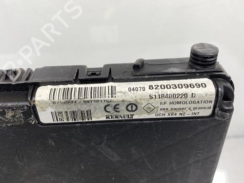 Fuse box RENAULT MEGANE II (BM0/1_, CM0/1_)  | BP19995744E1 