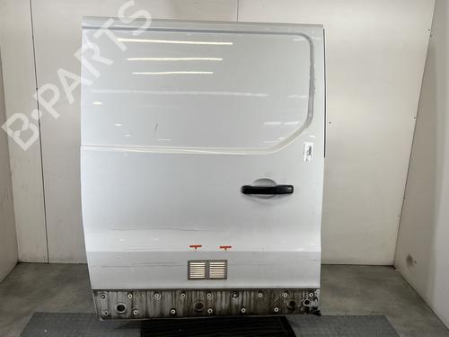 Used Right slide door RENAULT TRAFIC III Van (FG_) 1.6 dCi 95 (FGMJ, FGMR) (95 hp) 32062972