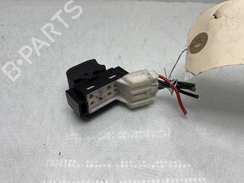 Used Right front window switch Right front window switch SUZUKI ALTO VII (GF, HA25_, HA35_) 1.0 (AMF310, GFC31S) (68 hp) 31134955 31134955