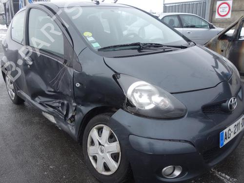 Brugte TOYOTA AYGO (_B1_) 1.0 (KGB10_, KGB10R) (68 hp) 4381262