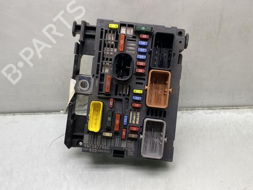 Used Fuse box CITROËN C4 Picasso I MPV (UD_) 1.6 HDi 110 (112 hp) 29841366