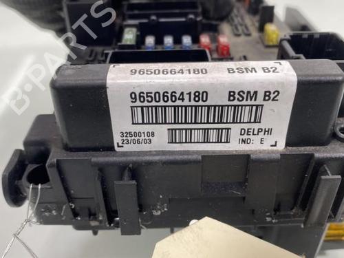 Used Fuse box PEUGEOT 206 Hatchback (2A/C) [1998-2012]  19989469
