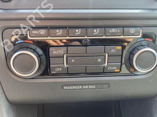 Licence plate light VW GOLF VI (5K1) 2.0 TDI | BP27722079I40 - Image 24