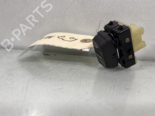 Used Left front window switch Left front window switch DACIA SANDERO II 1.5 dCi 75 / Blue dCi 75 (B8JW, B8M4, B8AH, B8M7, B8M6) (75 hp) 28581493 28581493