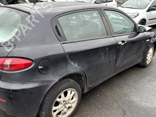 Right front window switch ALFA ROMEO 147 (937_) 1.9 JTDM 8V (937.AXD1A, 937.AXU1A, 937.BXU1A) | BP32441433I26 