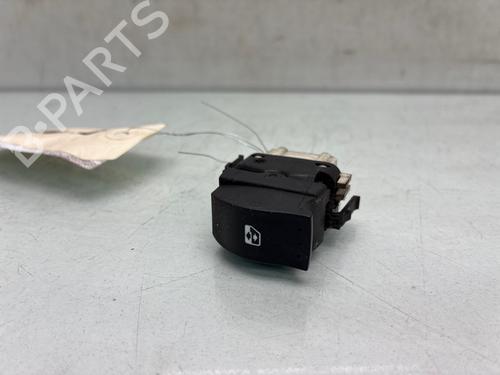 Højre fortil elrude kontakt Højre fortil elrude kontakt RENAULT CLIO II (BB_, CB_) 1.2 (BB0A, BB0F, BB10, BB1K, BB28, BB2D, BB2H, CB0A,... (58 hp) 36792500 36792500