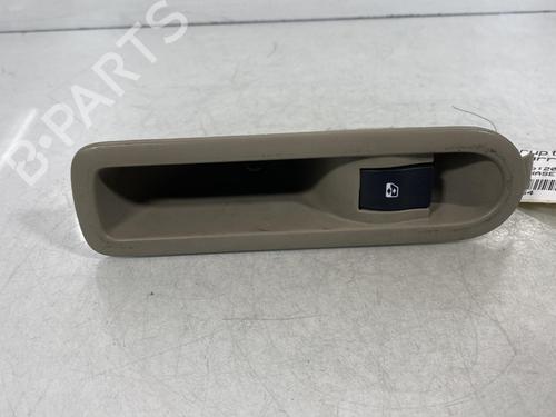 Used Right rear window switch Right rear window switch RENAULT SCÉNIC II (JM0/1_) 2.0 dCi (JM1K) (150 hp) 20011008 20011008