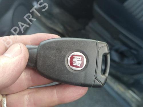 Licence plate light FIAT CROMA (194_) 1.9 D Multijet (194AXB1B) | BP20021936I40 