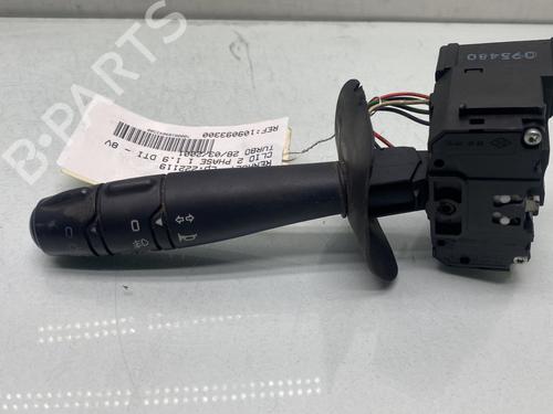 Used Switch RENAULT CLIO II (BB_, CB_) 1.9 dTi (B/CB0U) (80 hp) 28281578