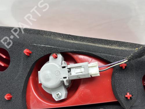 Used Right tailgate light Right tailgate light ALFA ROMEO 147 (937_) 1.6 16V T.SPARK (937.AXA1A, 937.AXB1A, 937.BXB1A) (120 hp) 29039596 29039596