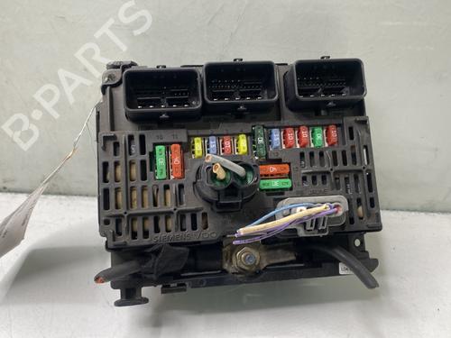 Used Fuse box PEUGEOT 307 (3A/C) 1.6 HDi 110 (109 hp) 30082655