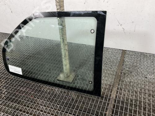 Rear right quarter glass PEUGEOT 306 Hatchback (7A, 7C, N3, N5) 1.9 D | BP29749003C92