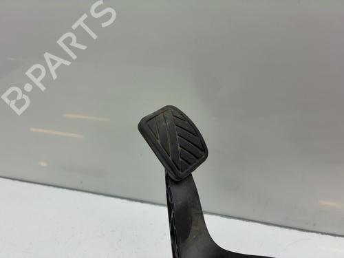 Used Clutch pedal Clutch pedal SUZUKI SX4 S-Cross (JY) 1.0 (AKK 310) (111 hp) 40085140 40085140