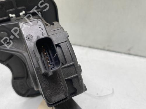 pedal-ford-transit-v363-van-fcd-fdd-2013-29866792 main image