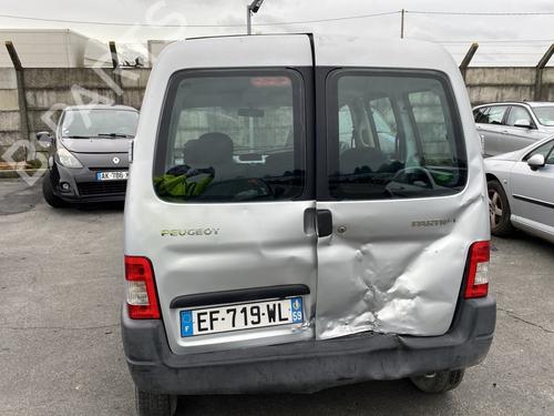 Fuse box PEUGEOT PARTNER MPV (5_, G_) 1.6 HDi 75 | BP26743175E1 - Image 16