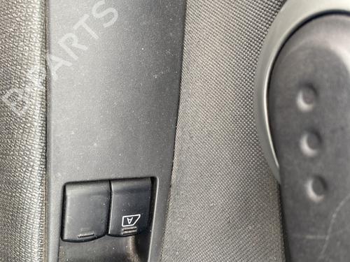 Deurruit rechts voor NISSAN MICRA III (K12) 1.2 16V | BP30910341C19