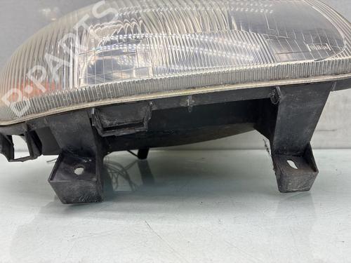 Right headlight RENAULT CLIO II Hatchback Van (SB0/1/2_) 1.9 D (SB0R) | BP37498485C29 - Image 2