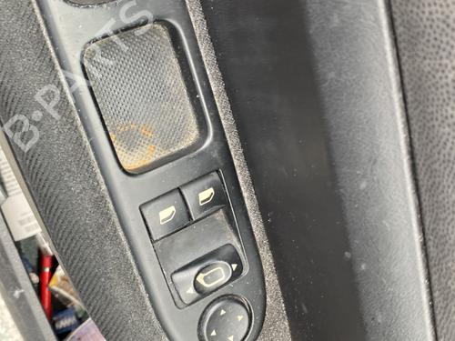 Fuse box PEUGEOT 307 Break (3E) 1.6 HDi | BP28519821E1 - Image 32