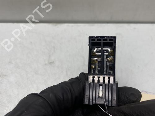 Højre fortil elrude kontakt SUZUKI SWIFT III (MZ, EZ) 1.3 DDiS (RS413D) | BP29841429I26