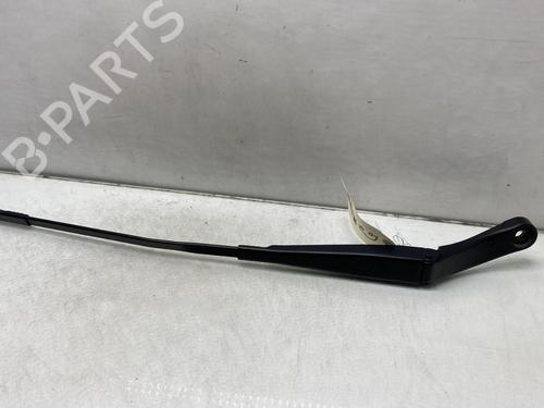 Used Front windshield wiper arm OPEL ASTRA K (B16) 1.5 CRDI (68) (122 hp) 22608298