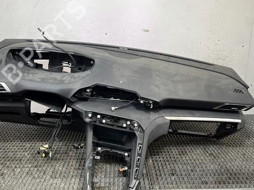 Instrumentbræt PEUGEOT 5008 II (MC_, MJ_, MR_, M4_) 1.2 THP (MRHNYH, MRHNYW, MRHNSJ, MRHNSU, MRHNSM) (131 hp) 31660481