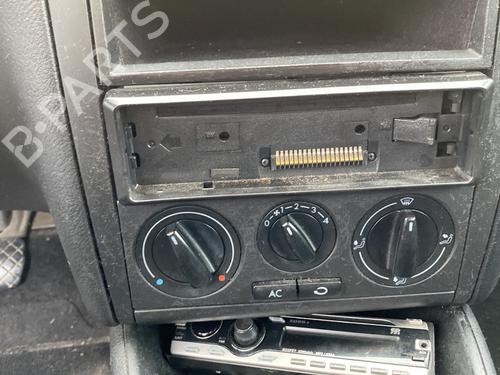 Right headlight VW GOLF IV (1J1) 1.9 TDI | BP31048961C29 