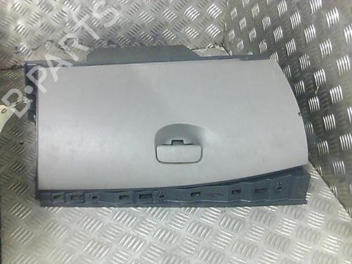 Used Glove box RENAULT MEGANE III Grandtour (KZ0/1) 1.5 dCi (86 hp) 20032632