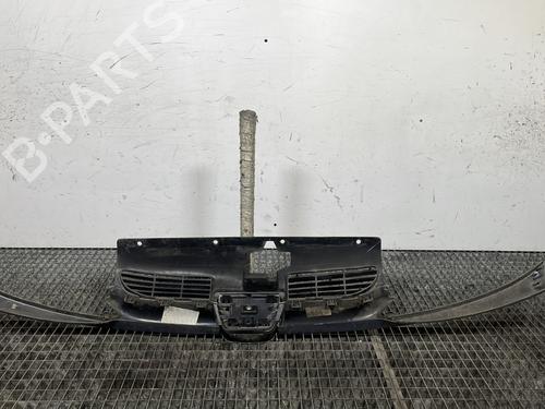Grille PEUGEOT 206 Hatchback (2A/C) 1.1 i | BP29886897C40
