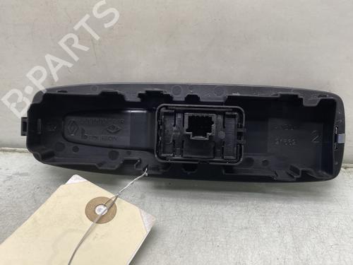 Right front window switch RENAULT MEGANE IV Grandtour (K9A/M/N_) 1.3 TCe 140 (K9NB) | BP23766209I26 - Image 2