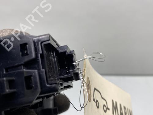 Used Right rear window switch Right rear window switch MERCEDES-BENZ B-CLASS Sports Tourer (W247) B 180 (247.084) (136 hp) 25700787 25700787