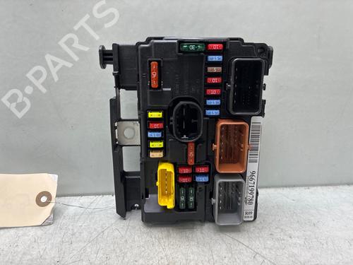 Used Fuse box Fuse box PEUGEOT 207 (WA_, WC_) 1.4 HDi (68 hp) 34561483 34561483