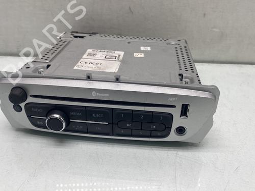 Used Radio RENAULT MEGANE III Coupe (DZ0/1_) 1.5 dCi (DZ09, DZ0D, DZ1F, DZ1G, DZ14, DZ29) (110 hp) 27809032