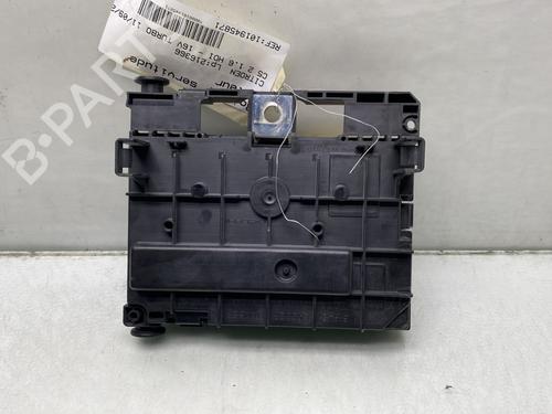 Used Fuse box Fuse box CITROËN C5 III (RD_) 1.6 HDi 110 (RD9HZC) (109 hp) 26527755 26527755