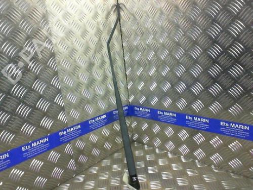 Used Front windshield wiper arm PEUGEOT 1007 (KM_) 1.4 (75 hp) 19987309