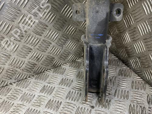 Used Right front shock absorber Right front shock absorber PEUGEOT 5008 II (MC_, MJ_, MR_, M4_) 1.2 THP (MRHNYH, MRHNYW, MRHNSJ, MRHNSU, MRHNSM) (131 hp) 30401243 30401243