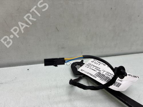seat-buckle-vw-golf-vii-5g1-bq1-be1-be2-2012-2013-2014-2015-2016-2017-2018-2019-2020-2021-37171558 main image