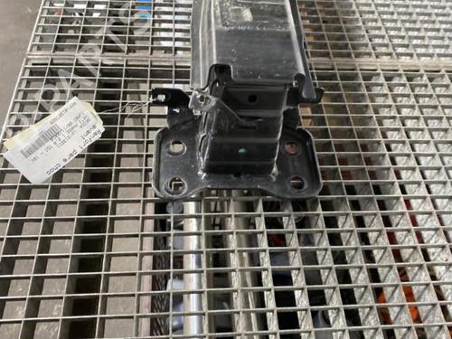 Used Front bumper reinforcement Front bumper reinforcement SKODA YETI (5L) 2.0 TDI (110 hp) 19952081 19952081