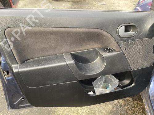 Right headlight FORD FIESTA V (JH_, JD_) 1.6 TDCi | BP22966635C29 