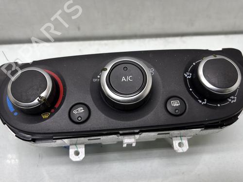 Used Climate control RENAULT CLIO IV Grandtour (KH_) 1.5 dCi 90 (KHN3, KHN4) (90 hp) 24585254