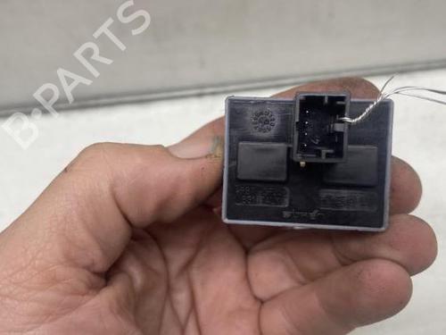 Used Left front window switch Left front window switch VW POLO IV (9N_, 9A_) 1.4 TDI (70 hp) 19968196 19968196