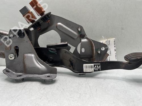 Used Break pedal Break pedal RENAULT KADJAR (HA_, HL_) 1.6 dCi 130 4x4 (HLA4) (130 hp) 31134966 31134966